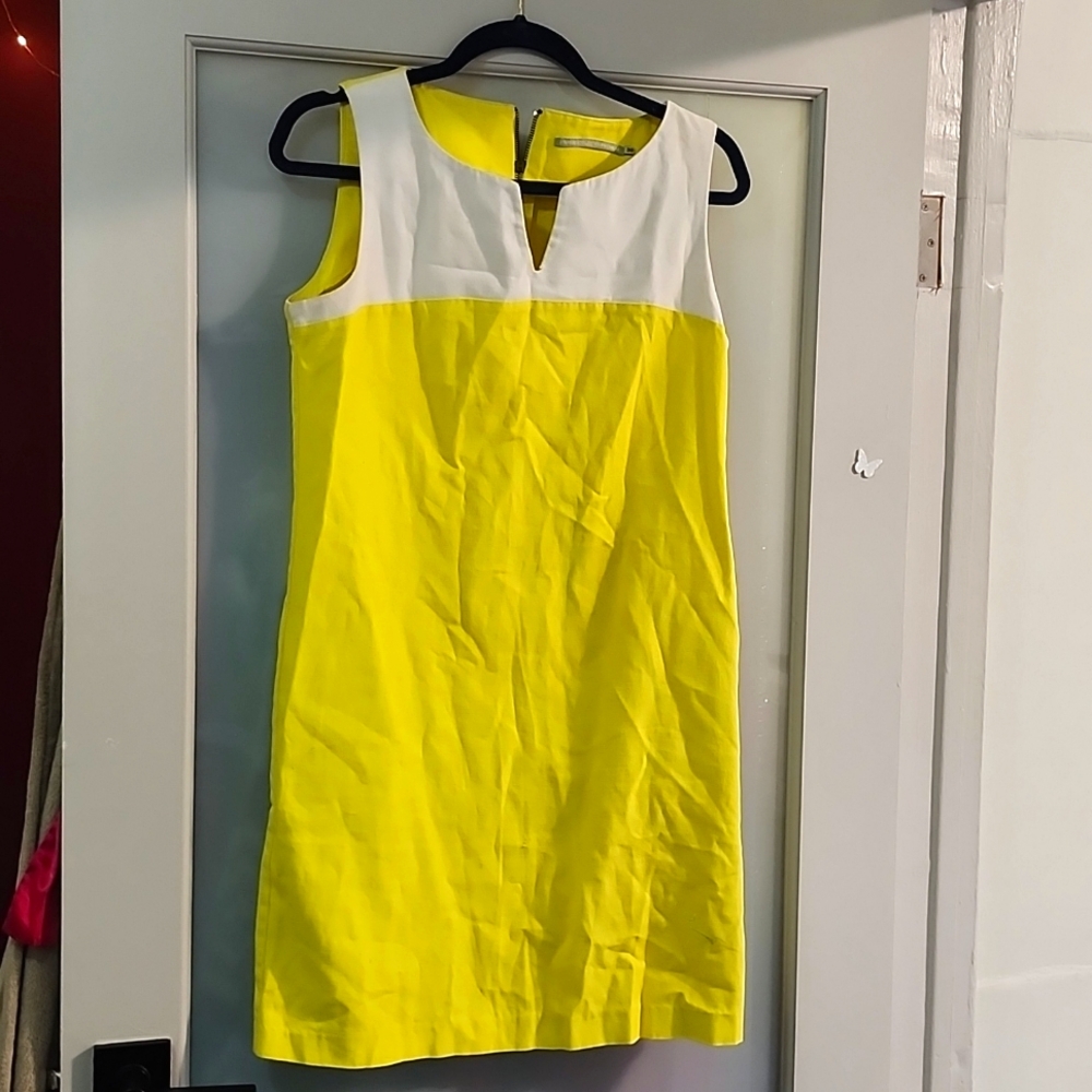 Dress - Picture 1 of 4